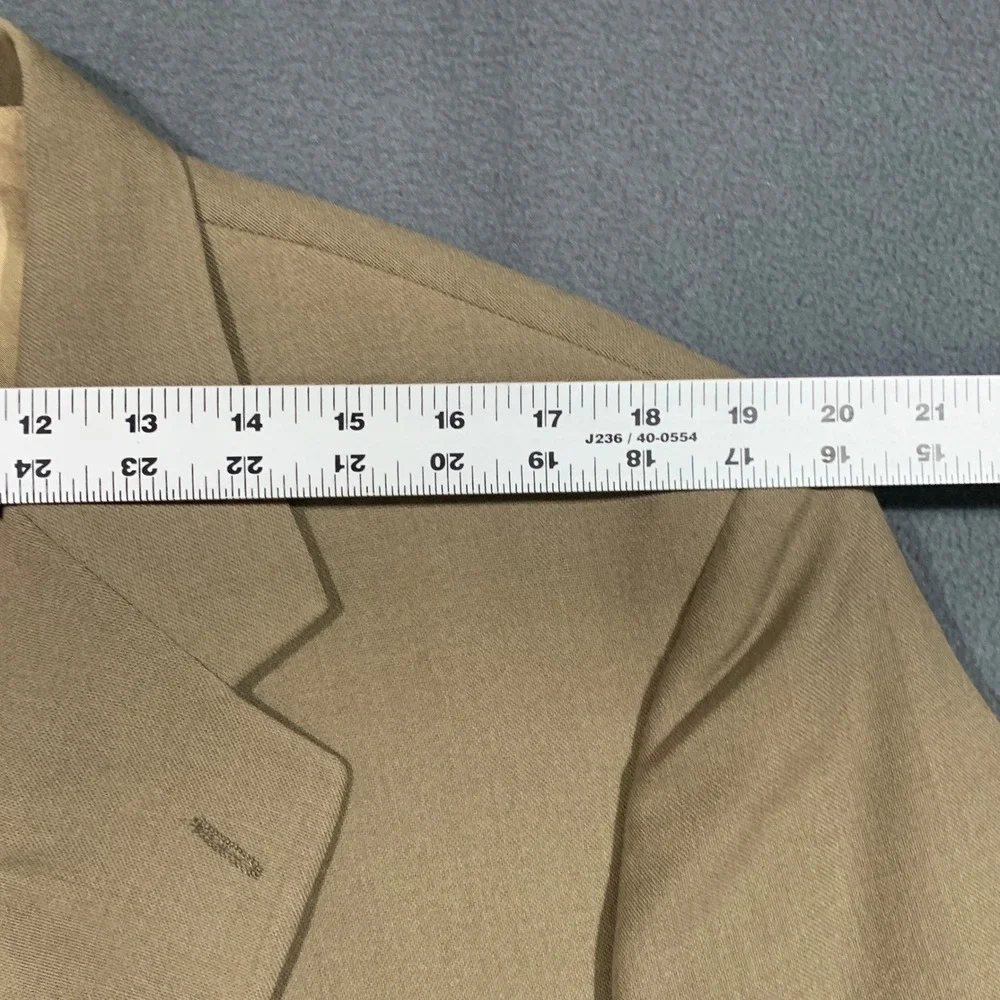 Wimbledon of England Mens Tan Blazer Jacket 44R Made in Costa Rica Dillard's Tie